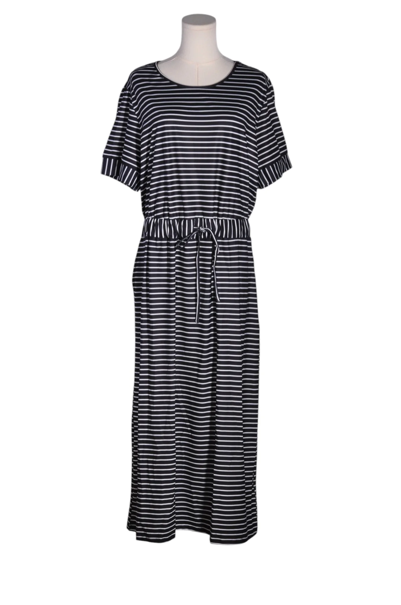 SHEIN Women Maxi Dresses Regular fit in Black - 2XL